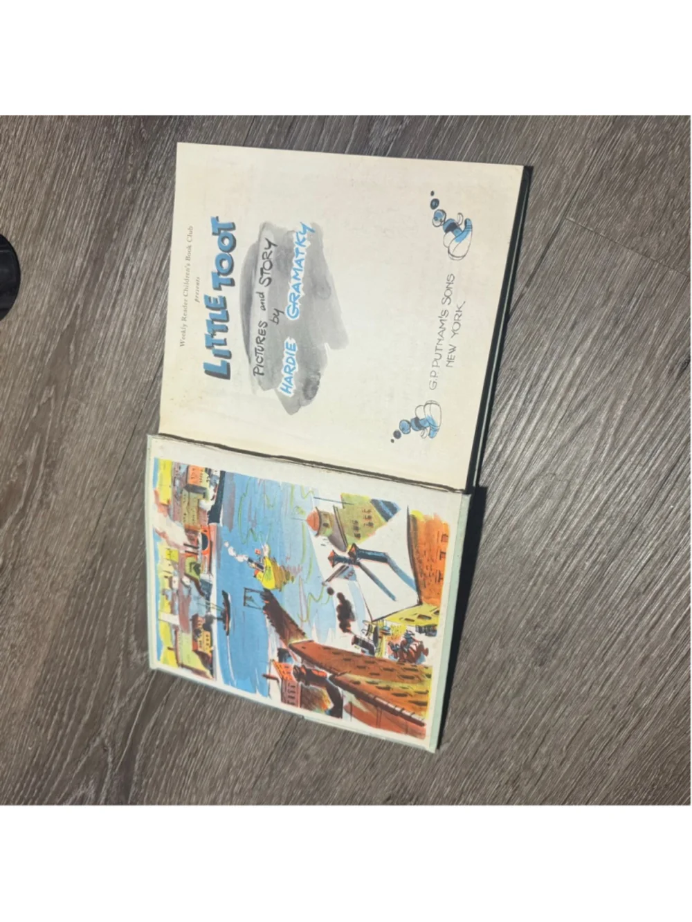 Vintage 1939 Little Toot Children's Book One Size